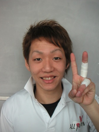 �����@��